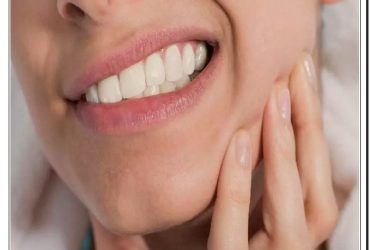 عوارض ایمپلنت دندان کلینیک دندانپزشکی دکتر صنفی